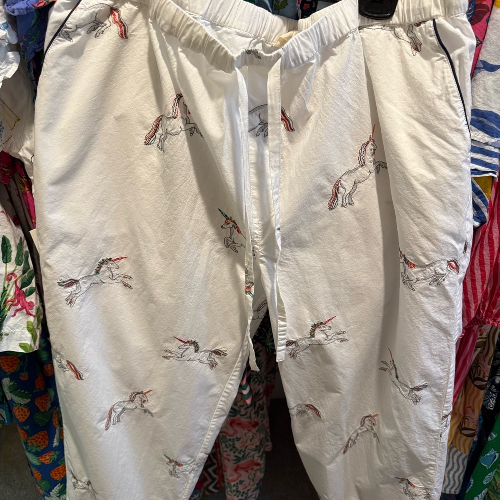 Printfresh White Pajama Set With Black Accents - image 4